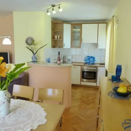 Villa Adriana Luxury Seashore Apartments * Trogir